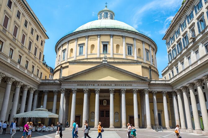 Milan Scavenger Hunt and Best Landmarks Self Guided Tour - Best for groups, and best for phone-first planners