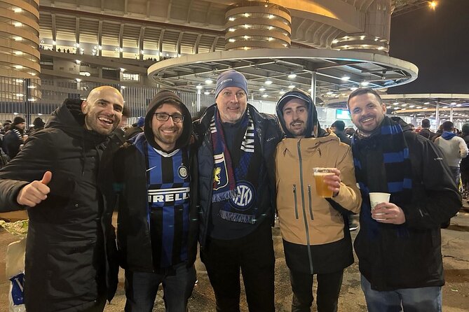 Milan: See a football game in Milan together with locals - The 6:00 pm start and the real meaning of a 3-hour block