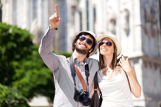 Milan : Small Group Tour Duomo and Terrazze - The fashion-district walk: more than just photos