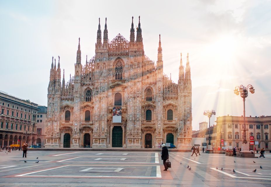 Milan: small group walking tour of the Duomo and city centre - Entering Milan’s Duomo: Gothic Details You Can Actually See