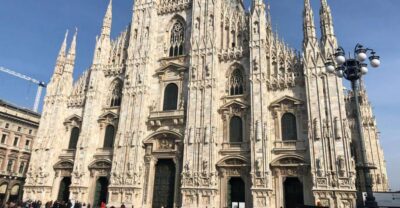 Milan: Small Group Walking Tour with Last Supper Access - Meeting point and what to bring for your Last Supper ticket