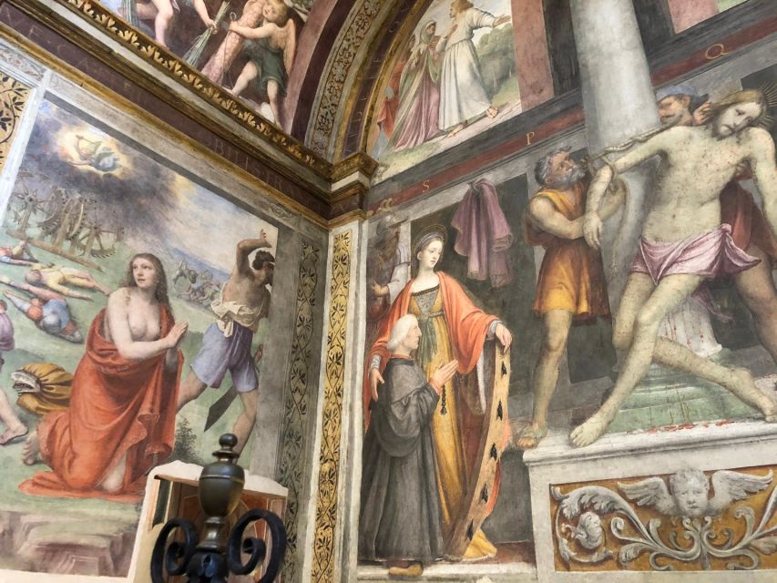 Milan: Small Group Walking Tour with Last Supper Access - Duomo Square and Milan Cathedral: the Gothic finale with one key limitation