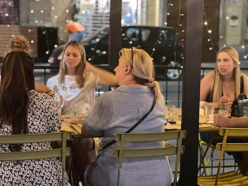Milan: Sunset Navigli Food & Drinks Tour with a Local - Group size and the social factor: how people experience it