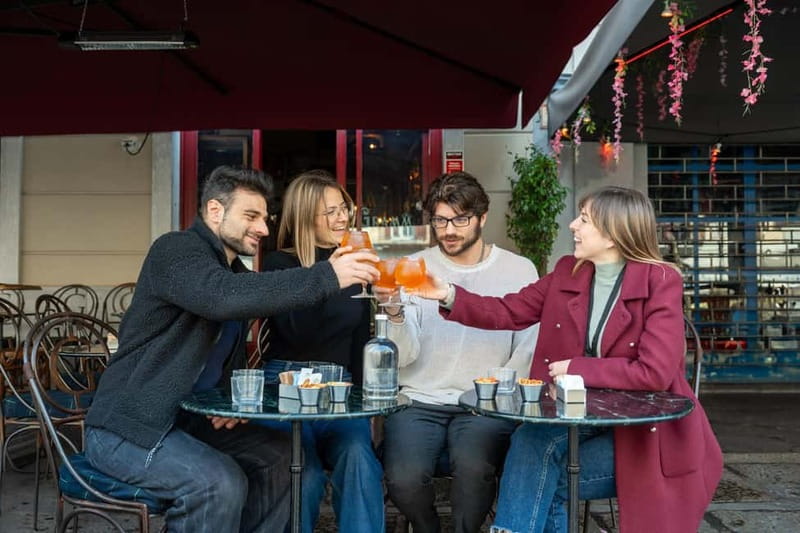 Milan: Sunset Navigli Food & Drinks Tour with a Local - Where the evening starts: Piazza Ventiquattro Maggio, then into the canals