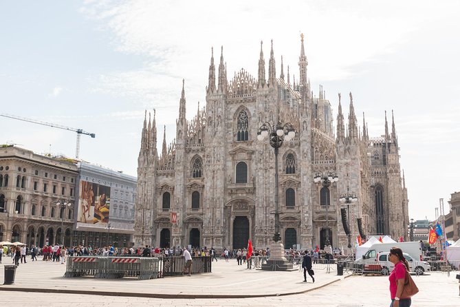 Milan Super Saver: Skip-the-Line Duomo and Rooftop Guided Tour - Skip-the-Line Duomo and Rooftop: what this ticket really buys you