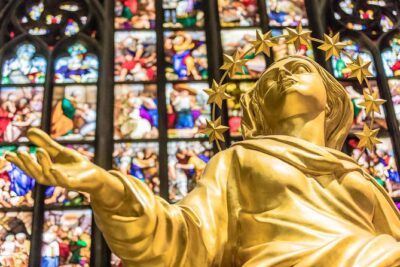Milan Super Saver: Skip-the-line Duomo and Rooftop Tour - Meeting at Mondadori Duomo: how you avoid the usual start-time stress