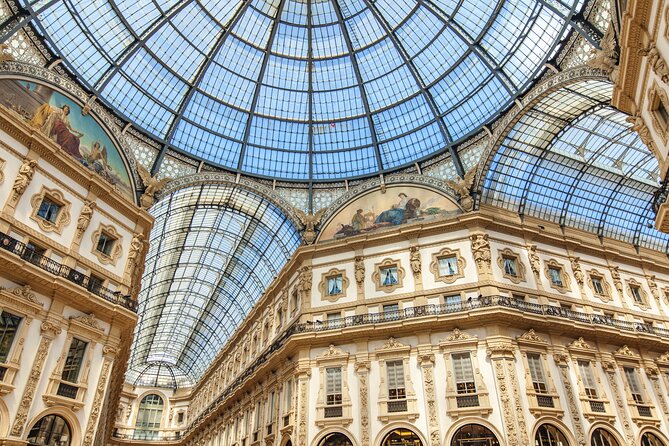 Milan Treasure Hunt for Groups of Friends, Team Building & Company Incentives - Stop 4: Galleria Vittorio Emanuele II for Old Arcade Views and Pizza Time