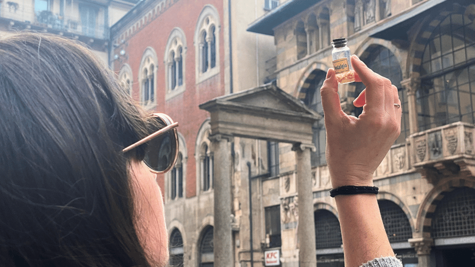 Milan: Treasure Hunt & Walking Tour - Walking comfort and weather reality in Milan
