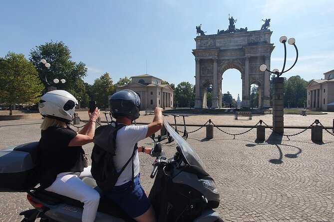 Milan Vespa Adventure: Private Tour for Couples and Friends - Riding Details: Helmet, WiFi, and the Comfort Factor