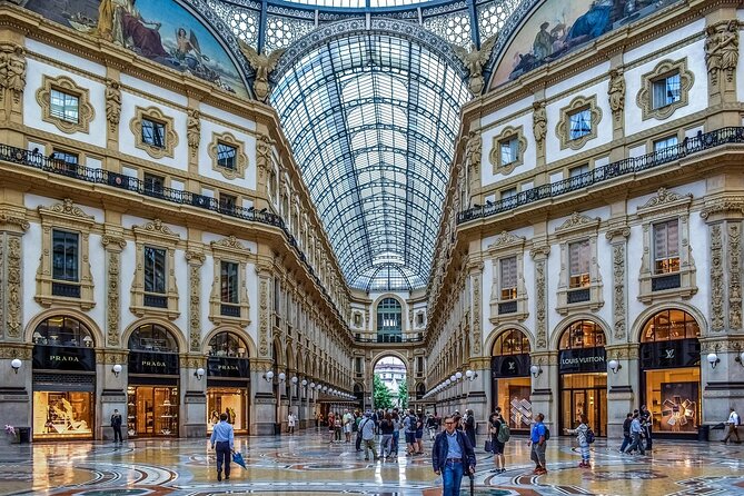 Milan Walking Tour: Explore Top Sights & Hidden Gems - Galleria Vittorio Emanuele II: the arcades that connect two plazas