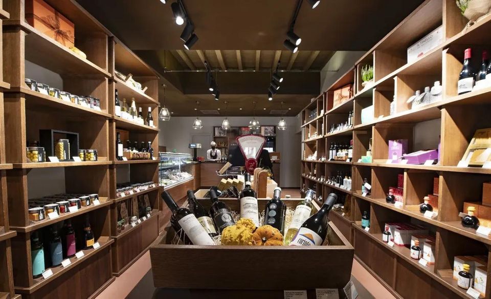 Milan Wine Tasting Aperitivo - The Wine Part: Northern Italy Flavors You Can Actually Taste