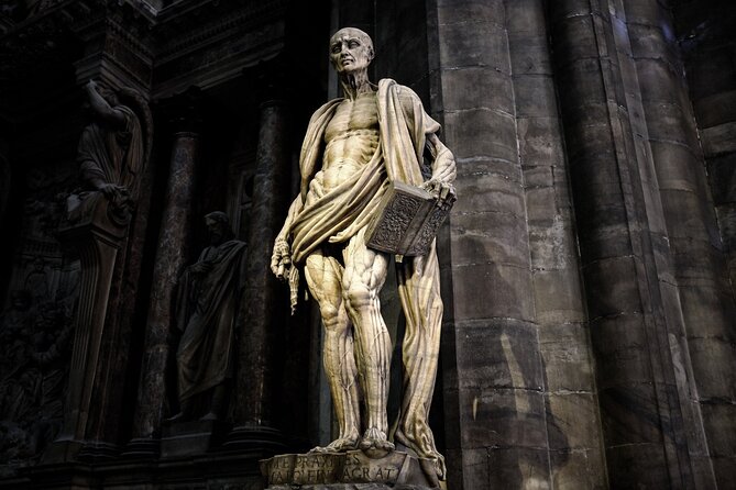 Milano Walking Tour with Audio and Written Guide by a Local - Stop 5: Duomo di Milano, the big ticket moment (maybe)