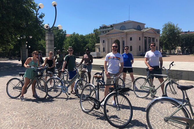 Milan's Hidden Gems: Unique Bike Tour (ENG, NL) - Arco della Pace: classic Milan meets open streets