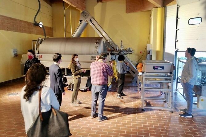Picnic and Lugana Tour at Perla del Garda winery - The Tasting Angle: PERLEDELLAGO White Wine and Local Logic