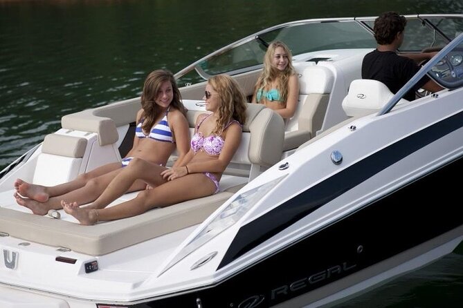 Private 4-Hour Lake Como Boat Tour: Villas, Bellagio & Prosecco - Villa Erba and Cernobbio: grand gardens from the lake