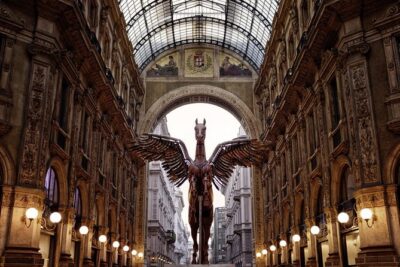 Private 4-Hour Walking Tour of Milan with private official tour guide - Duomo di Milano: start where the city becomes a movie set