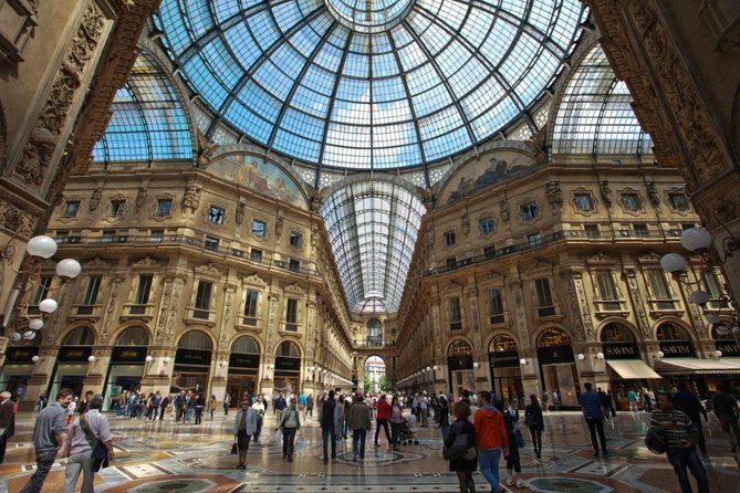 Private 4-Hour Walking Tour of Milan with private official tour guide - Teatro alla Scala: what a world-famous opera house feels like from street level