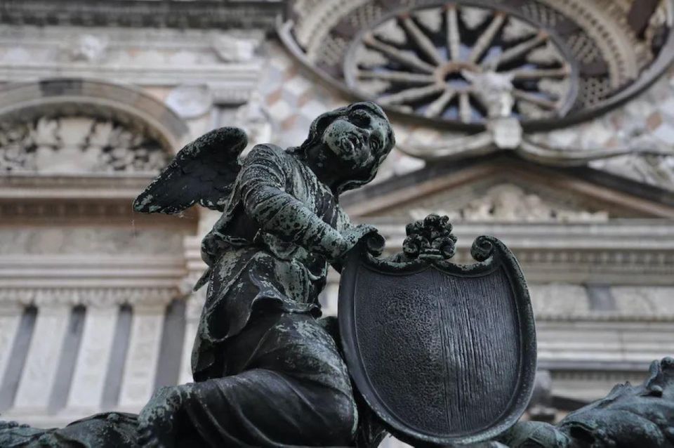 Private Bergamo Top Sights Upper Town Guided Tour - Why Bergamo’s Upper Town works so well on foot