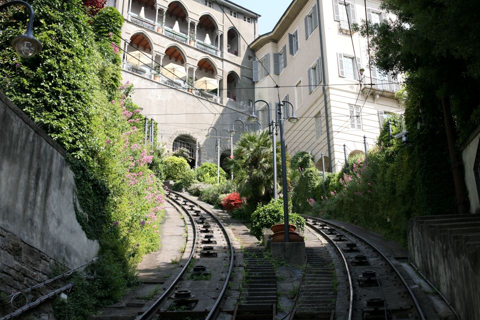 Private Bergamo Top Sights Upper Town Guided Tour - Via Bartolomeo Colleoni: the Upper Town street with a modern pulse