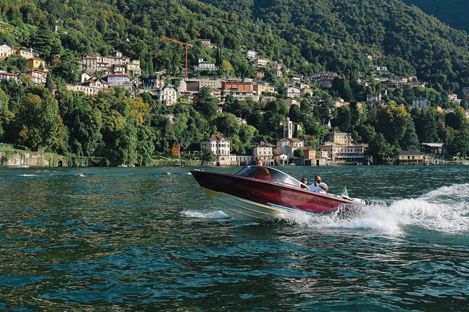 Private Boat Tour Como Wooden Classic Boat - 1 to 2 hours: best for highlights and quick Bellagio-style views