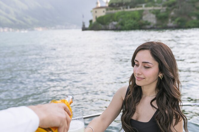 Private boat tour from Bellagio, iconic villas and hidden gems - The villa run: Villa del Balbianello and Villa La Cassinella from the water