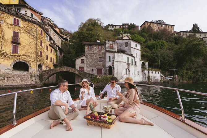 Private Boat Tour on Italian Gozzo on Lake Como - Price per group: is $362.81 really worth it?
