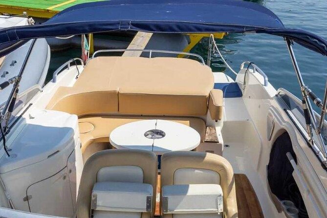 Private Boat Tour on Lake Como in Lombardy - Captain Alberto: what “local feel” actually looks like
