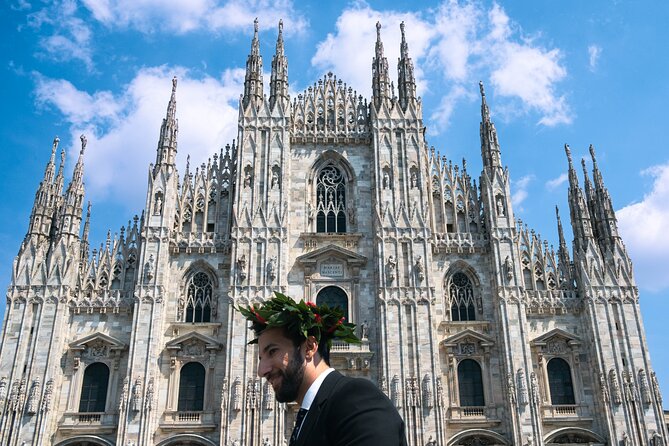 Private Milan Street Photography Walking Tour with an Artist - Starting at the Leica Store & Galerie Milano near Duomo