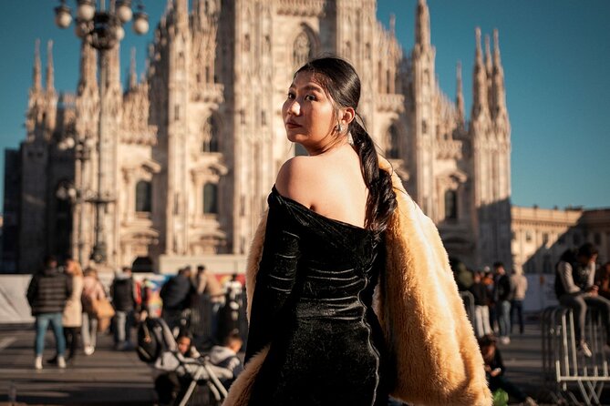 Private Professional Photoshoot at Milan Duomo - Small group comfort: what private means in practice