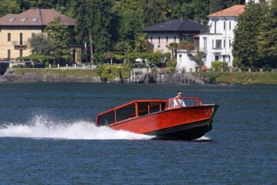 Private Tour by Classic Wooden Boat on Lake Como - Price and value: what $423.25 buys for up to 6 people