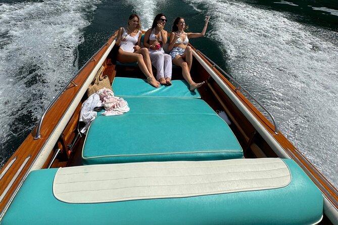 Private tour in classic wooden boat - Should you book this Lake Como wooden-boat tour?