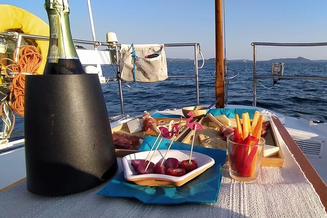 Private Tour on a Sailing Boat on Lake Maggiore with Aperitif and Music - Ports, pickup options, and how to choose where you board