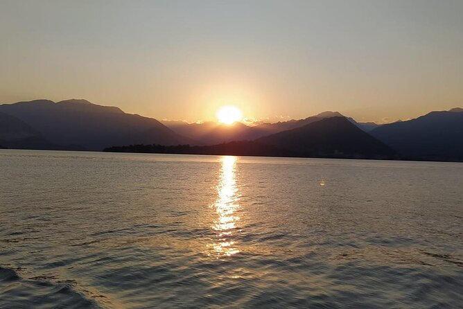 Private Tour on a Sailing Boat on Lake Maggiore with Aperitif and Music - Private boat value: why the price can make sense