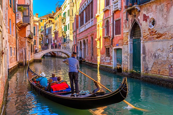 Private transfer from Milan to Venice, English speaking driver - Meeting your driver: pickup timing and your Milan starting point