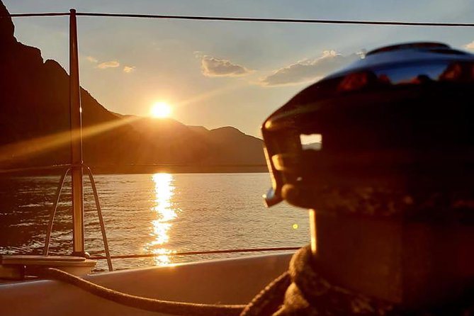 Sailing at Sunset on Lake Como: How to escape from daily routine - Key moments that make this sail worth your time