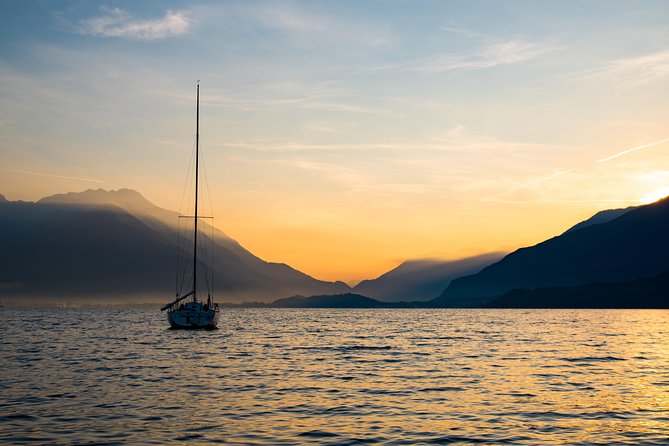 Sailing at Sunset on Lake Como: How to escape from daily routine - Meeting at Valmadrera and finding the dock without stress