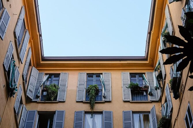 Shopping in Milan with a Fashion Stylist - Key points to know
