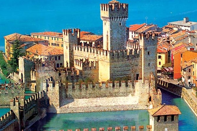 Sirmione & Verona, Lake Garda, tour from Milan - Casa di Giulietta: do it your way, and don’t let it eat your time