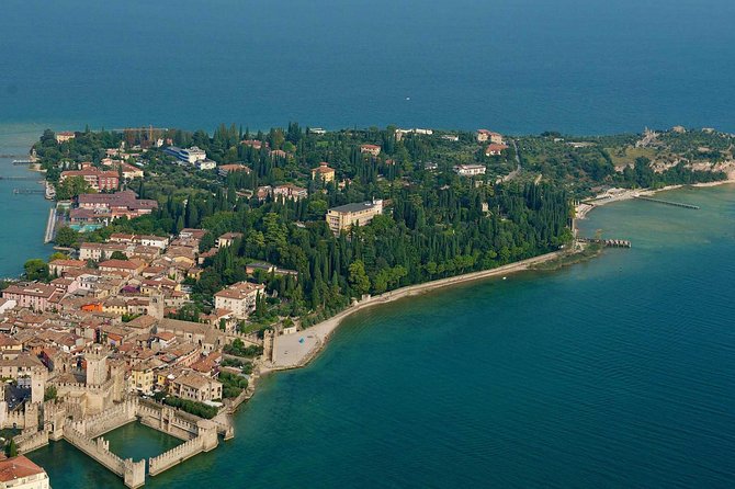 Sirmione & Verona, Lake Garda, tour from Milan - Scaligero Bridge and the Verona castle exterior: history with less hassle