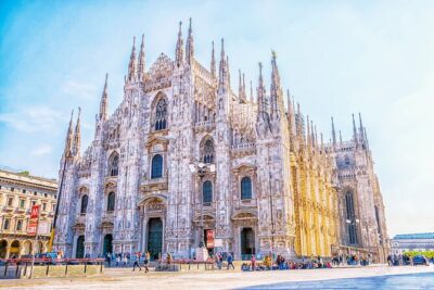Skip-the-line Duomo Cathedral Private Tour & Rooftop Access - Rooftops: the spires, the Madonnina, and the elevator-up trick