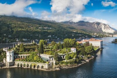 Stresa to Isola Bella Hop-On Hop-Off Boat Ticket - Getting on the ferry in Stresa without stress