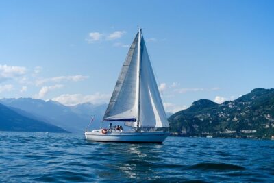 Sunset sailing on lake Como with Private Skipper - The on-board aperitivo: Prosecco, snacks, and why it feels special
