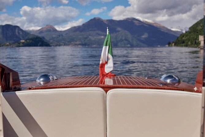 Sunset Shared Boat Tour with Aperitif from Varenna - Bellagio - The Aperitif Part: Prosecco and Water, Plus the Audioguide Layer