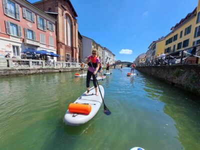 SUPMindfulness on Navigli: wellness experience in Milan - Getting set up at the sailors’ HQ and learning the basics