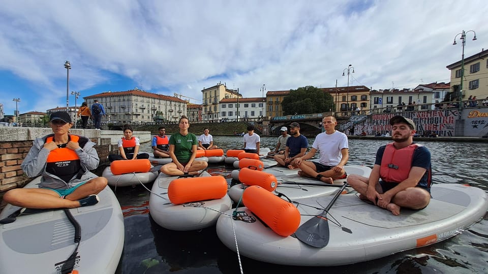 SUPMindfulness on Navigli: wellness experience in Milan - Mindfulness in motion: turning paddle strokes into breathing