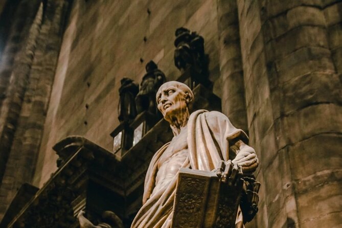 The Duomo of Milan's hidden treasures, SMALL GROUP - Entering Milan Duomo: the stops that make it feel different