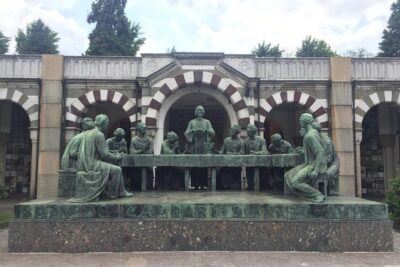 The Monumental Cemetery of Milan: Discover the Unexpected - Finding the tour inside the cemetery maze
