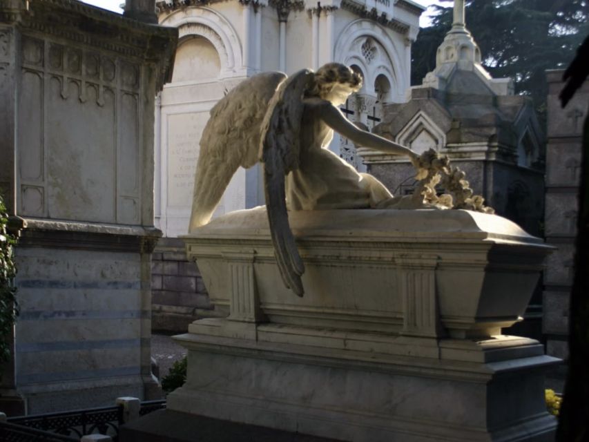 The Monumental Cemetery of Milan: Discover the Unexpected - Languages: choose the tour you can actually follow
