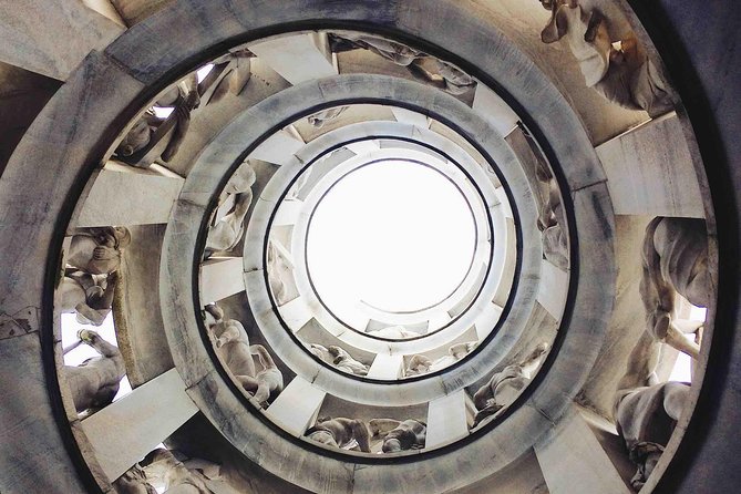 The Monumental Cemetery of Milan guided experience - Highlights at a glance