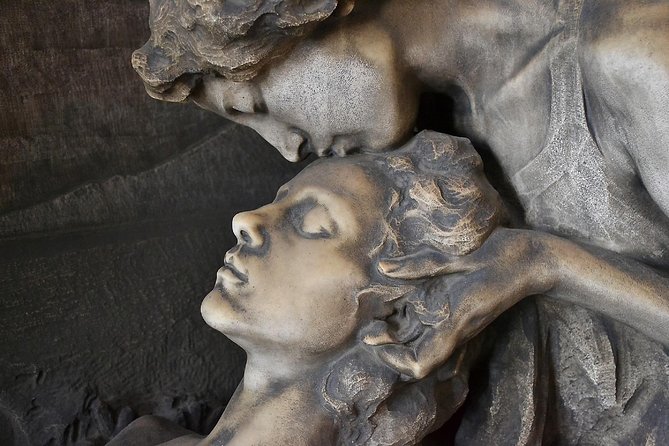 The Monumental Cemetery of Milan guided experience - Price and value: what $36.04 covers in real terms